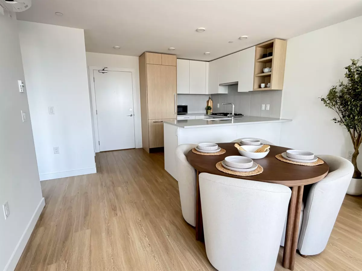 Dining Area Photo of 603 723 Grover Avenue, Coquitlam, BC
