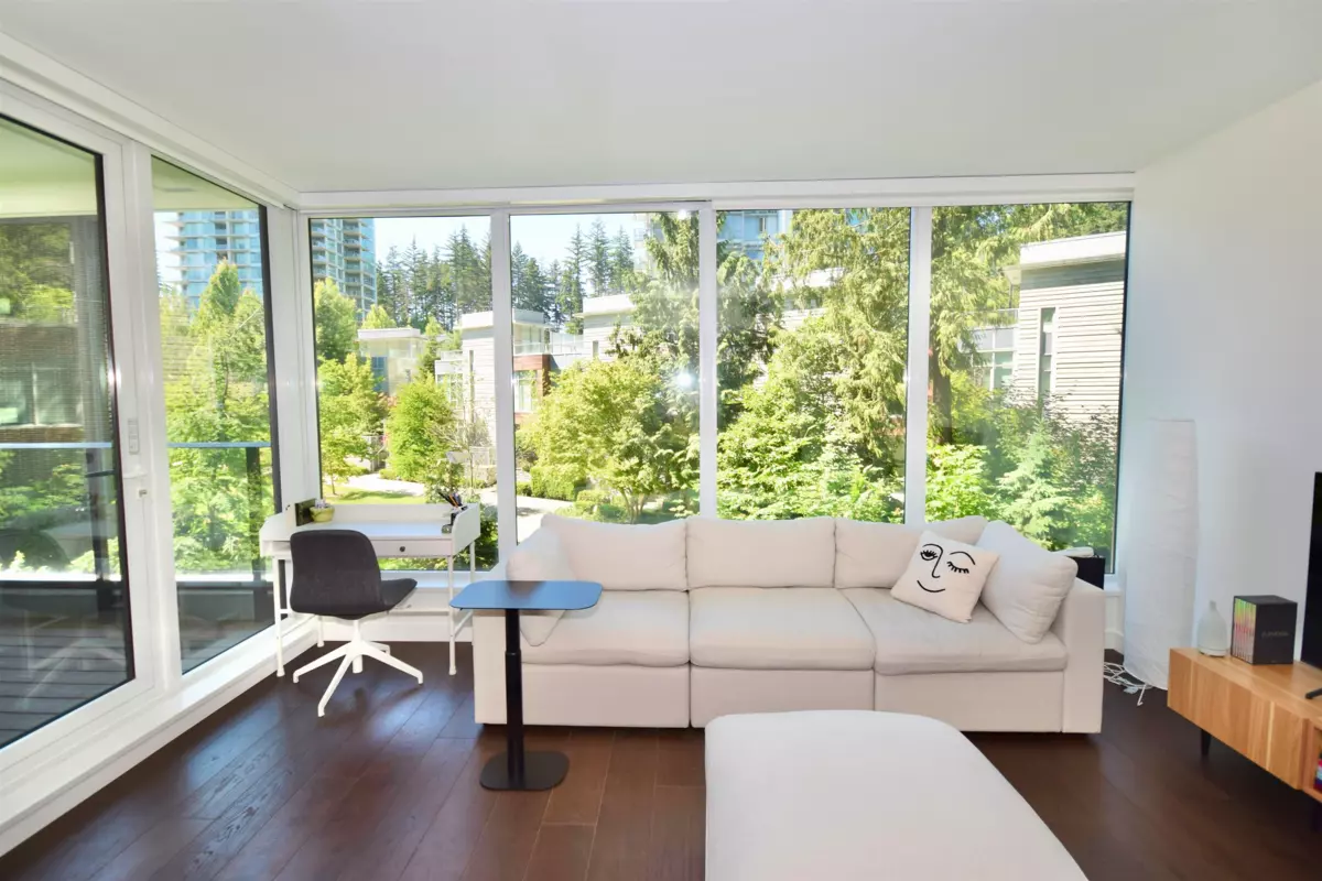 Living Room Photo of 304 5629 Birney Avenue, Vancouver, BC