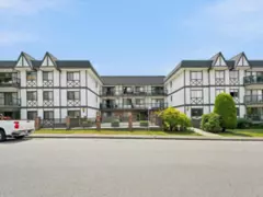 313 145 W 18 Street, North Vancouver, BC