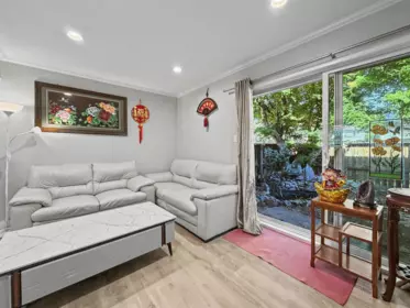 Breakfast Nook Photo of 6878 Arlington Street, Vancouver, BC