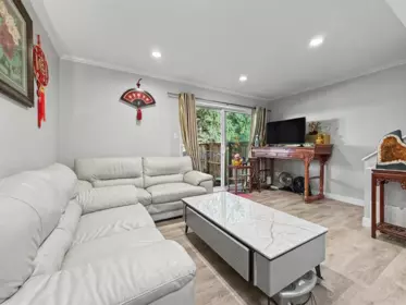 Kitchen Island Photo of 6878 Arlington Street, Vancouver, BC