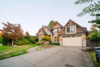 Fitness Center Photo Near 7440 Kraft Crescent, Burnaby, BC