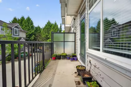 Hallway Photo of 41 12775 63 Avenue, Surrey, BC