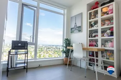 Office / Den Photo of 2401 7769 Park Crescent, Burnaby, BC