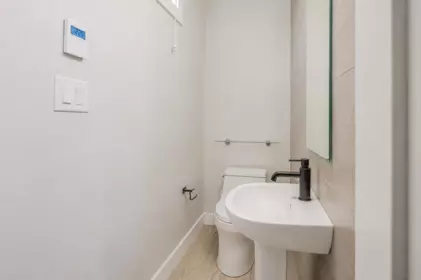 Kitchen Island Photo of 2412 Dundas Street, Vancouver, BC