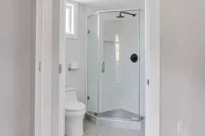 Primary Bathroom Photo of 2412 Dundas Street, Vancouver, BC
