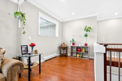 Mudroom Photo of 18861 122b Avenue, Pitt Meadows, BC