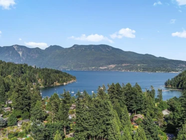 Outdoor Deck Photo of 1099 Miller Road, Bowen Island, BC