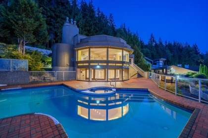 Front Yard Photo of 1542 Chartwell Drive, West Vancouver, BC