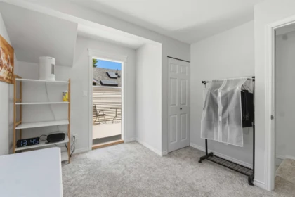 Entry Foyer Photo of 6 19236 119 Avenue, Pitt Meadows, BC