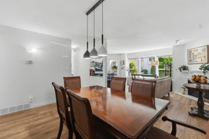 Kitchen Photo of 6 19236 119 Avenue, Pitt Meadows, BC