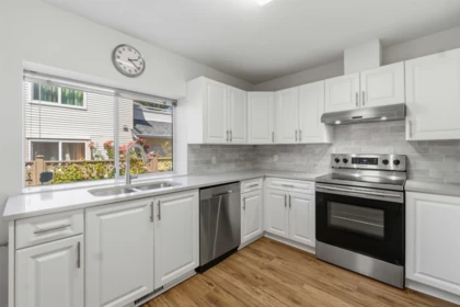 Primary Bedroom Photo of 6 19236 119 Avenue, Pitt Meadows, BC