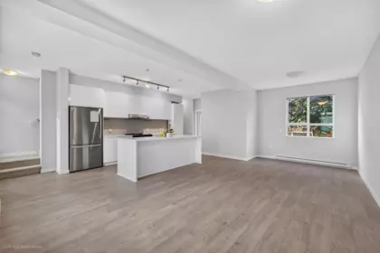 Breakfast Nook Photo of 9 15151 Edmund Drive, Surrey, BC