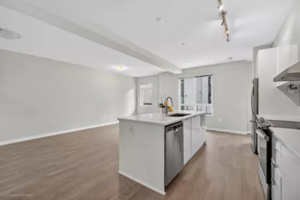 9 15151 Edmund Drive, Surrey, BC, Surrey — Townhouse for sale