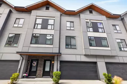 9 15151 Edmund Drive, Surrey, BC, Surrey — Townhouse for sale