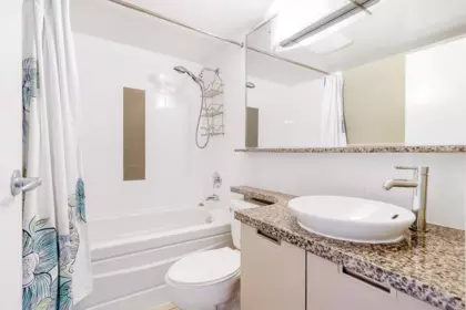 Laundry Room Photo of 1708 1082 Seymour Street, Vancouver, BC