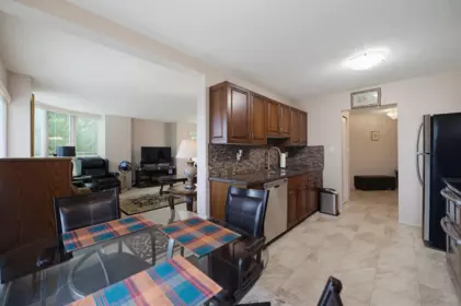Kitchen Island Photo of 202 612 Fifth Avenue, New Westminster, BC