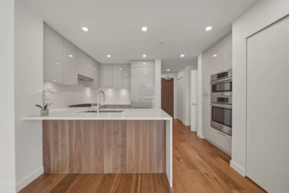 Kitchen Island Photo of 206 5058 Cambie Street, Vancouver, BC