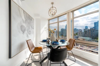 Office / Den Photo of 902 1200 Alberni Street, Vancouver, BC