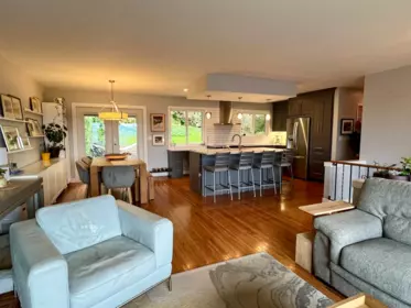 Kitchen Island Photo of 918 Baker Drive, Coquitlam, BC