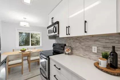 112 211 W 3rd Street, North Vancouver, BC, North Vancouver — Apartment/Condo for sale