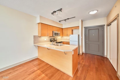415 9009 Cornerstone Mews, Burnaby, BC, Burnaby — Apartment/Condo for sale