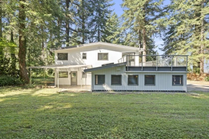 Front Yard Photo of 14340 28th Avenue, Surrey, BC