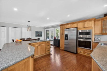 Breakfast Nook Photo of 19939 51 Avenue, Langley, BC
