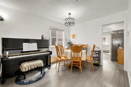 Kitchen Island Photo of 2038 E 26th Avenue, Vancouver, BC