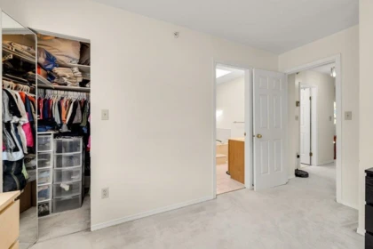 Powder Room Photo of 2038 E 26th Avenue, Vancouver, BC