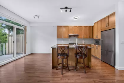 Basement Recreation Room Photo of 4 2738 158 Street, Surrey, BC