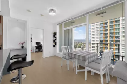 1705 7358 Edmonds Street, Burnaby, BC, Burnaby — Apartment/Condo for sale