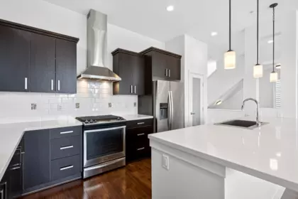 Kitchen Island Photo of 10441 Mceachern Street, Maple Ridge, BC