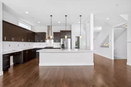 Kitchen Photo of 10441 Mceachern Street, Maple Ridge, BC