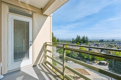 Basement Recreation Room Photo of 415 15850 26 Avenue, Surrey, BC