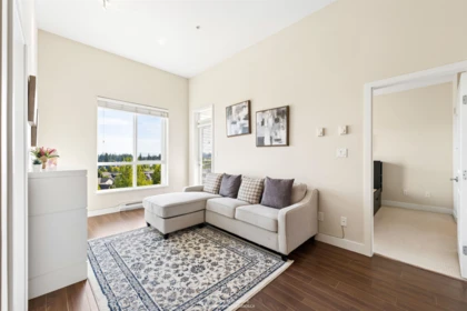 Primary Bathroom Photo of 415 15850 26 Avenue, Surrey, BC
