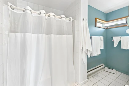 Hallway Photo of 2433 Mathers Avenue, West Vancouver, BC