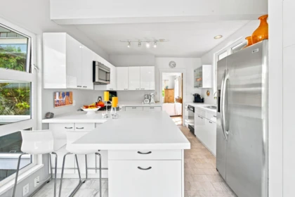Primary Bedroom Photo of 2433 Mathers Avenue, West Vancouver, BC
