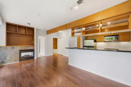 318 560 Raven Woods Drive, North Vancouver, BC, North Vancouver — Apartment/Condo for sale