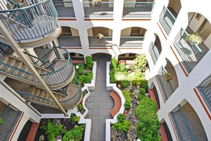303 3174 Gladwin Road, Abbotsford, BC, Abbotsford — Apartment/Condo for sale