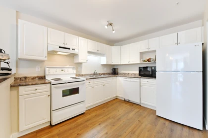 303 3174 Gladwin Road, Abbotsford, BC, Abbotsford — Apartment/Condo for sale