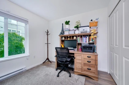 Entry Foyer Photo of 39 8168 136a Street, Surrey, BC