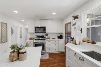 Pantry Photo of 1425 129 Street, Surrey, BC