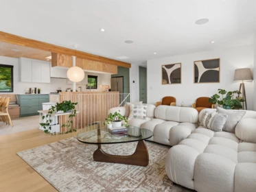 Breakfast Nook Photo of 476 E 29th Avenue, Vancouver, BC