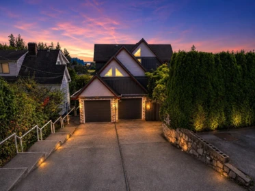 1128 Esplanade Avenue, West Vancouver, BC, West Vancouver — Single Family Residence for sale