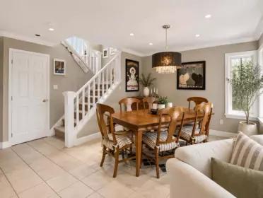 Kitchen Photo of 1128 Esplanade Avenue, West Vancouver, BC