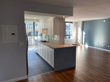 Kitchen Island Photo of 701 289 Drake Street, Vancouver, BC