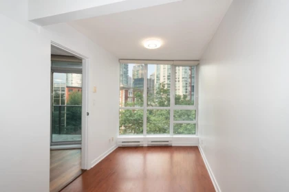 Entry Foyer Photo of 507 1189 Melville Street, Vancouver, BC