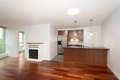 Guest Bathroom Photo of 507 1189 Melville Street, Vancouver, BC
