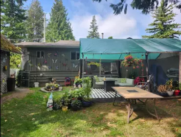 Kitchen Island Photo of 2320 153a Street, Surrey, BC